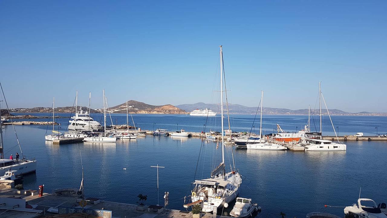 Naxos Riviera Suites Naxos City Extérieur photo