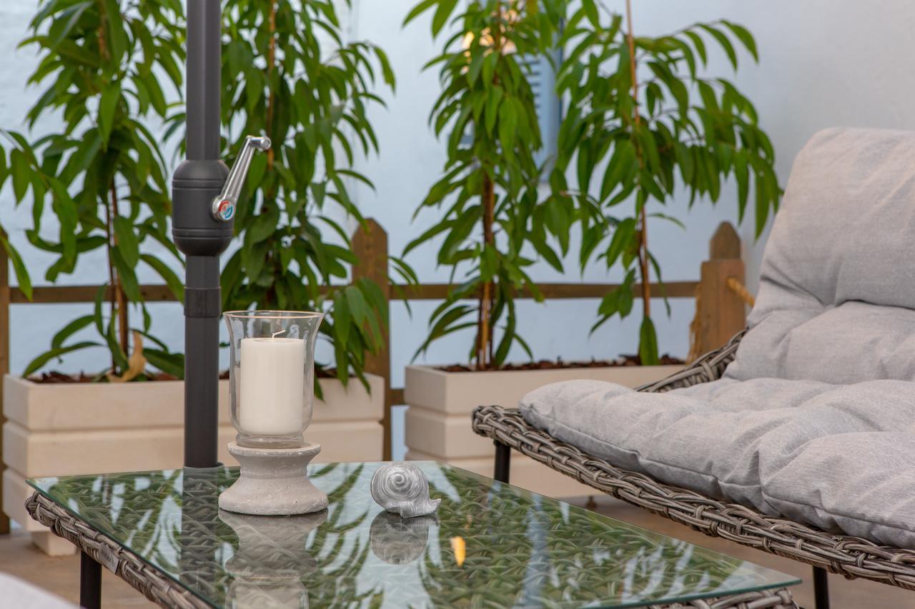 Naxos Riviera Suites Naxos City Extérieur photo