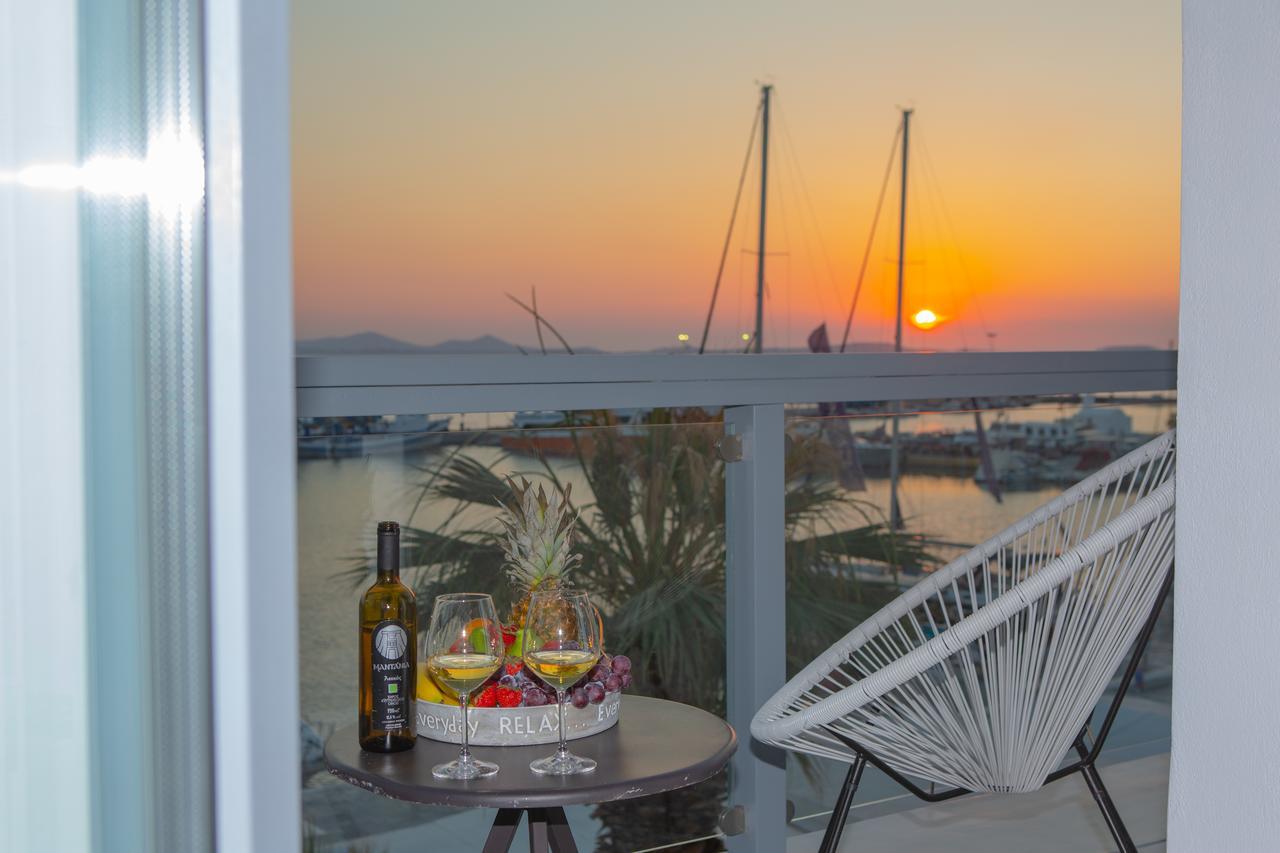 Naxos Riviera Suites Naxos City Extérieur photo