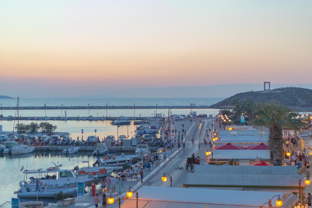 Naxos Riviera Suites Naxos City Extérieur photo