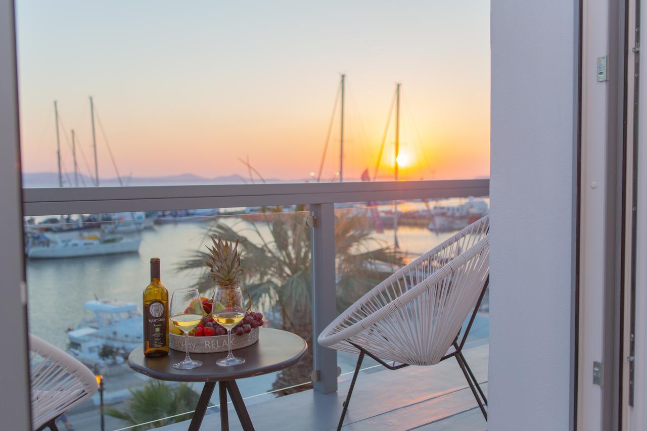 Naxos Riviera Suites Naxos City Extérieur photo