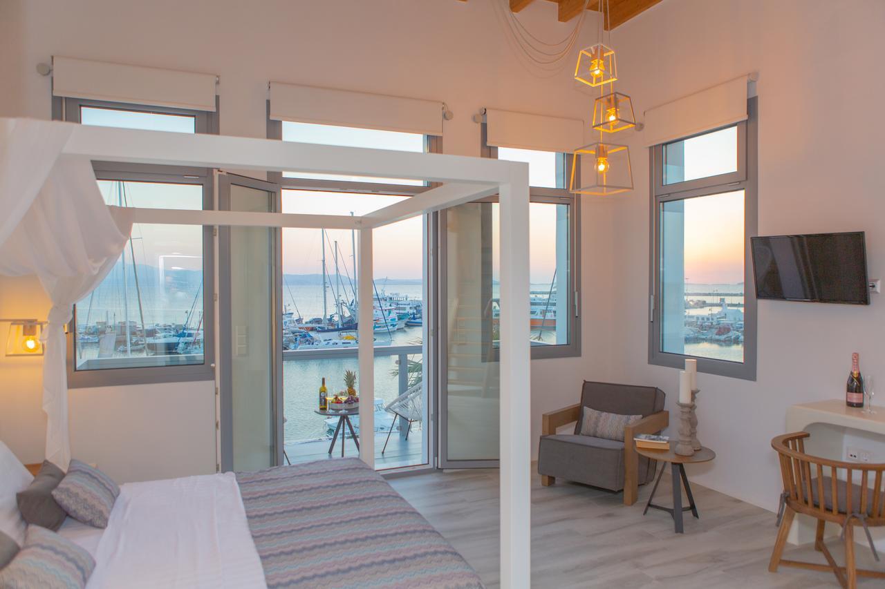 Naxos Riviera Suites Naxos City Extérieur photo